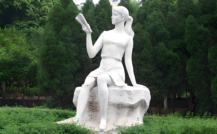 千年匠心，傳世之美——優藝雕塑定制人物石雕藝術