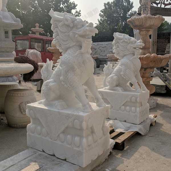 什么是傳統景觀中的藝術雕塑呢？