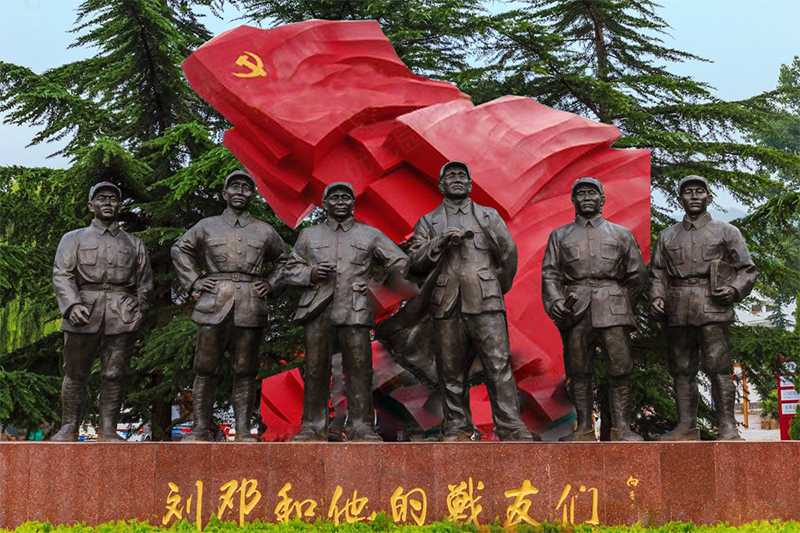 革命人物雕塑，劉鄧和他的戰友們雕像